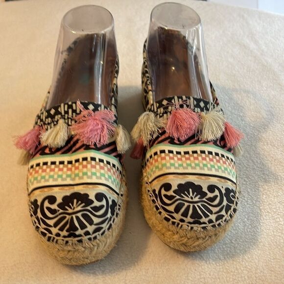 Crown Vintage Kalani Espadrilles - Picture 2 of 10